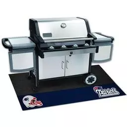 Click here to learn more about the New England Patriots Grill Mat 26"x42".
